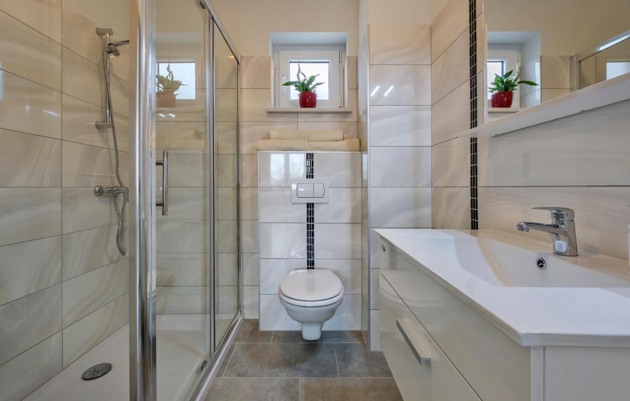 2 Bedroom Apartment Peroj Fažana Zewnętrze zdjęcie
